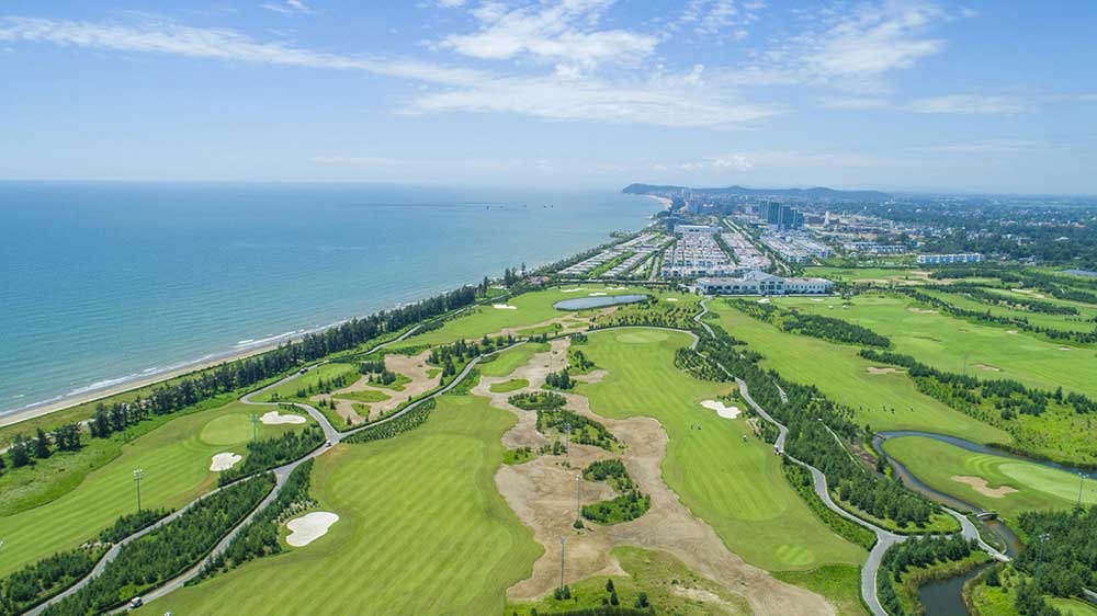 Sân golf ven biển